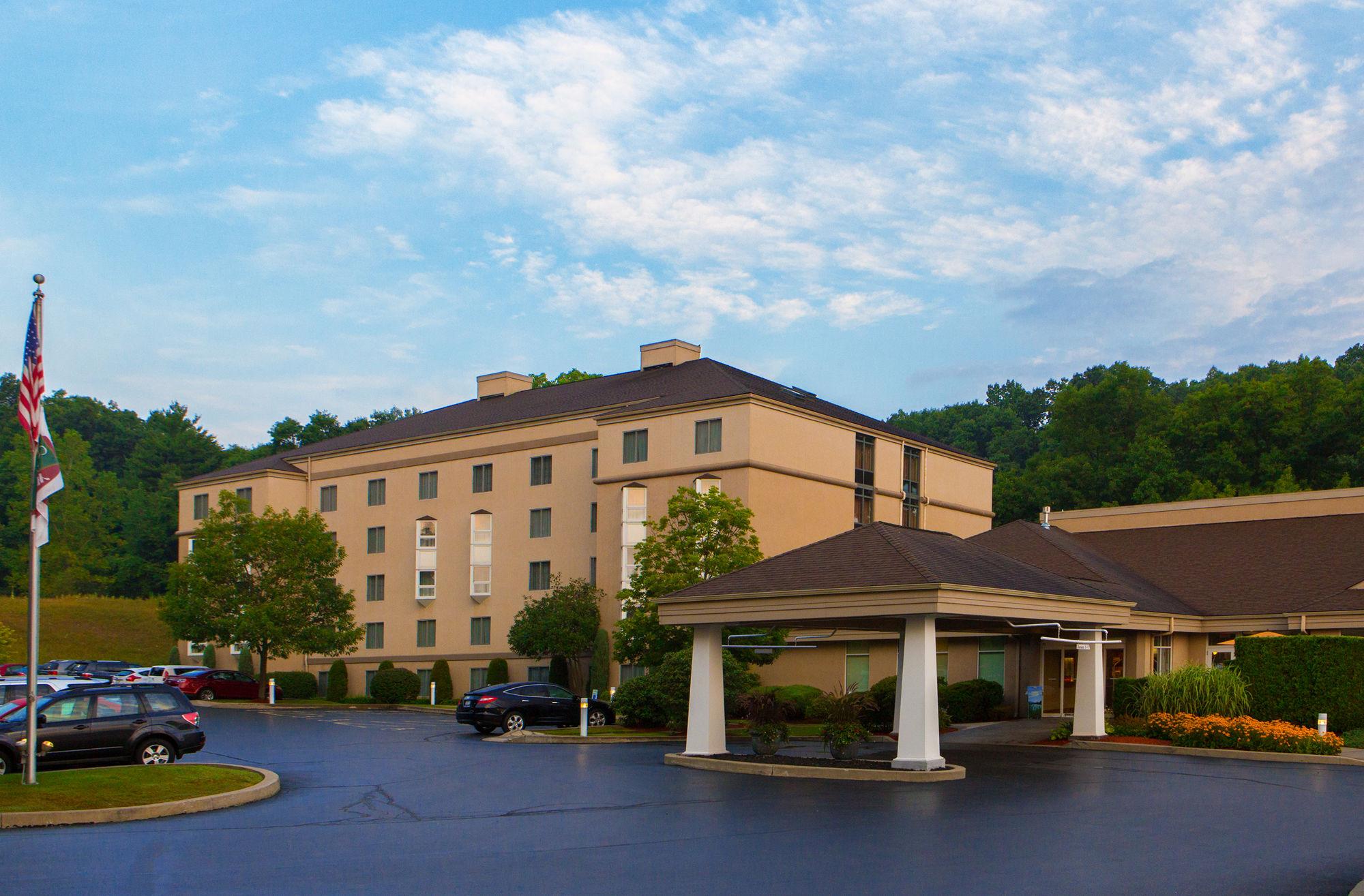 Courtyard Rochester East / Penfield Exterior photo